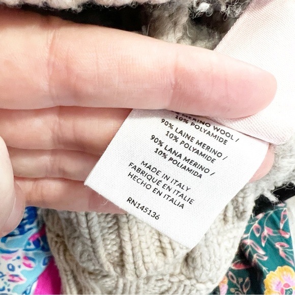 NAADAM Chunky Cable Cardigan Wool Size Medium - Picture 11 of 12